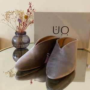 Urban Outfitters Velvet Mule